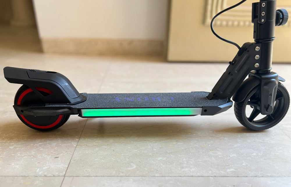سكوتر كهربائي قابل للطي للأطفال CRONY S32 S31 مع شريط إضاءة LED وأضواء منصة RGB وفرامل إلكترونية