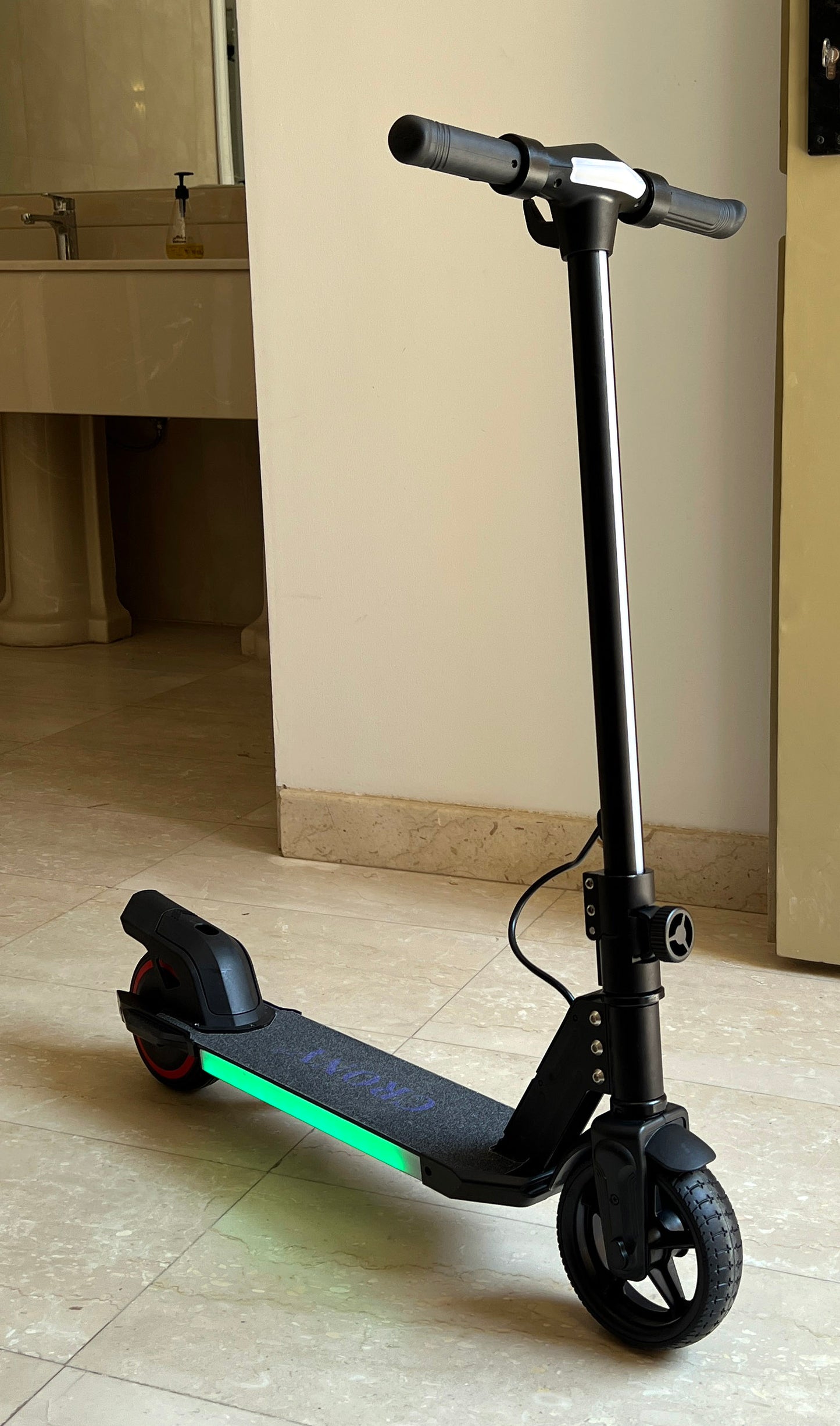 سكوتر كهربائي قابل للطي للأطفال CRONY S32 S31 مع شريط إضاءة LED وأضواء منصة RGB وفرامل إلكترونية