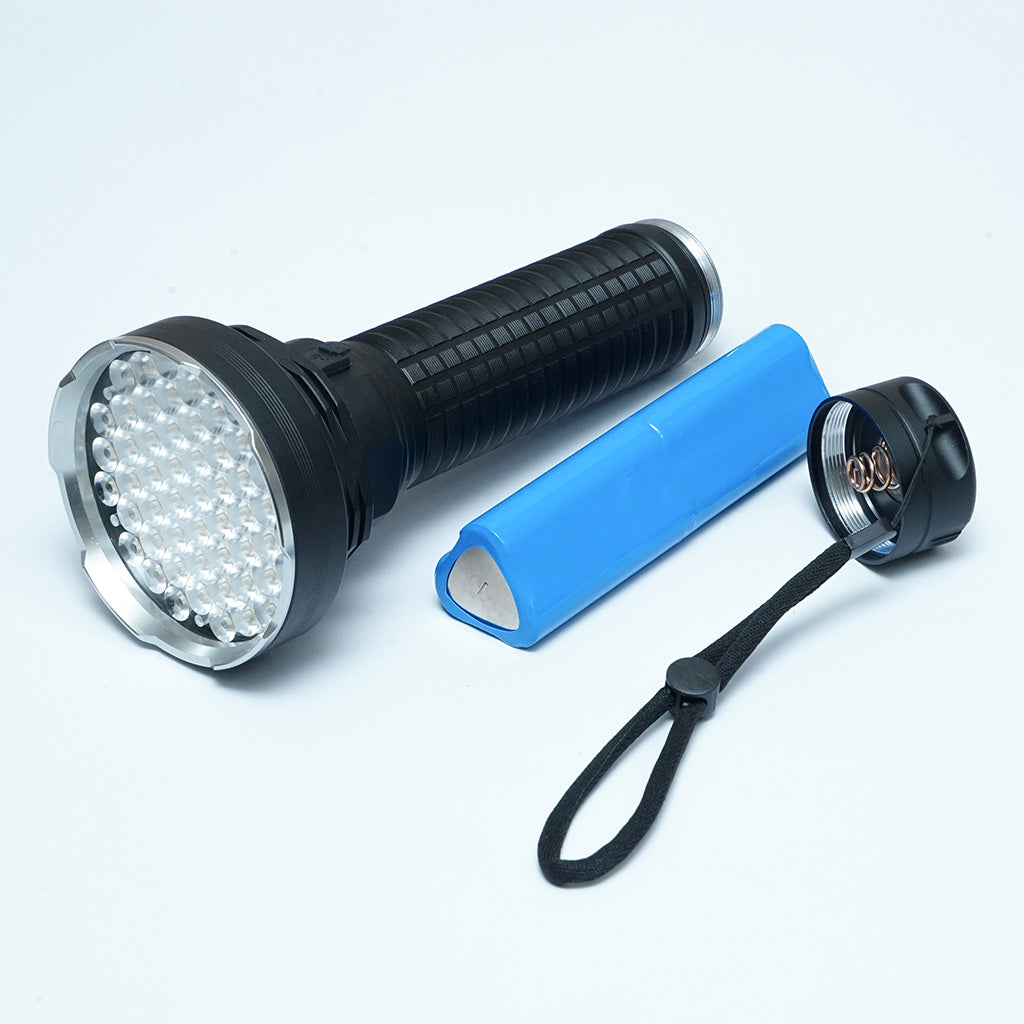 CRONY W5203-2 High Brightness Flashlight